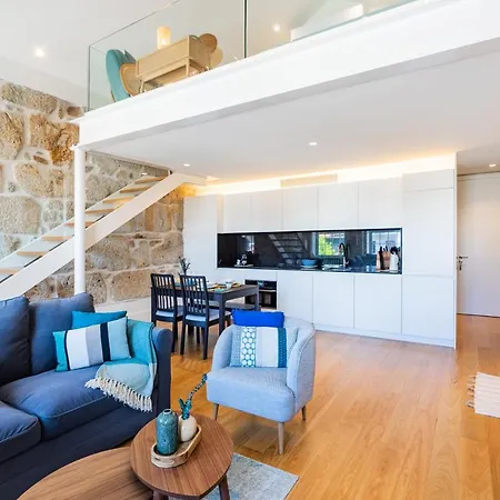 Loft Living Apartment