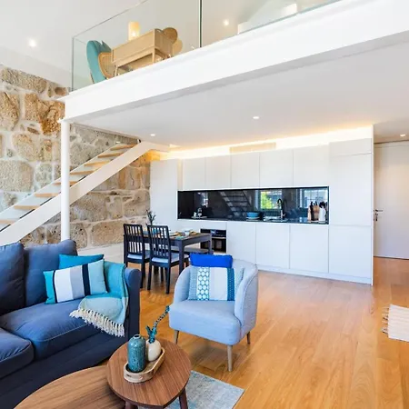 Loft Living Apartment